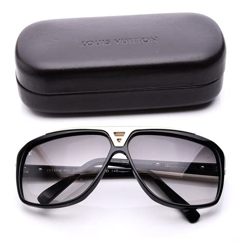 LOUIS VUITTON Evidence Sunglasses Z0350W Black.